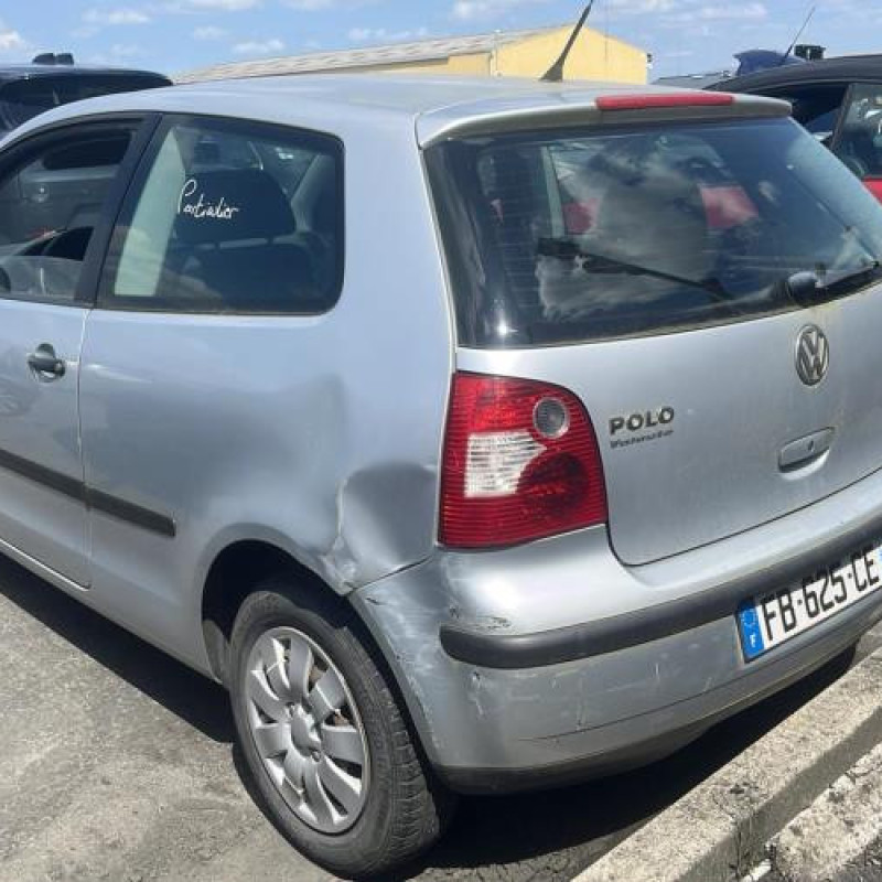 Serrure avant droit VOLKSWAGEN POLO 4 Photo n°19