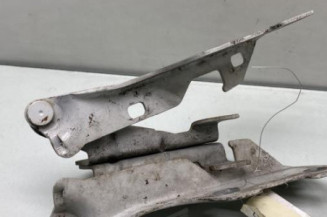 Charniere de capot RENAULT CLIO 2 CAMPUS