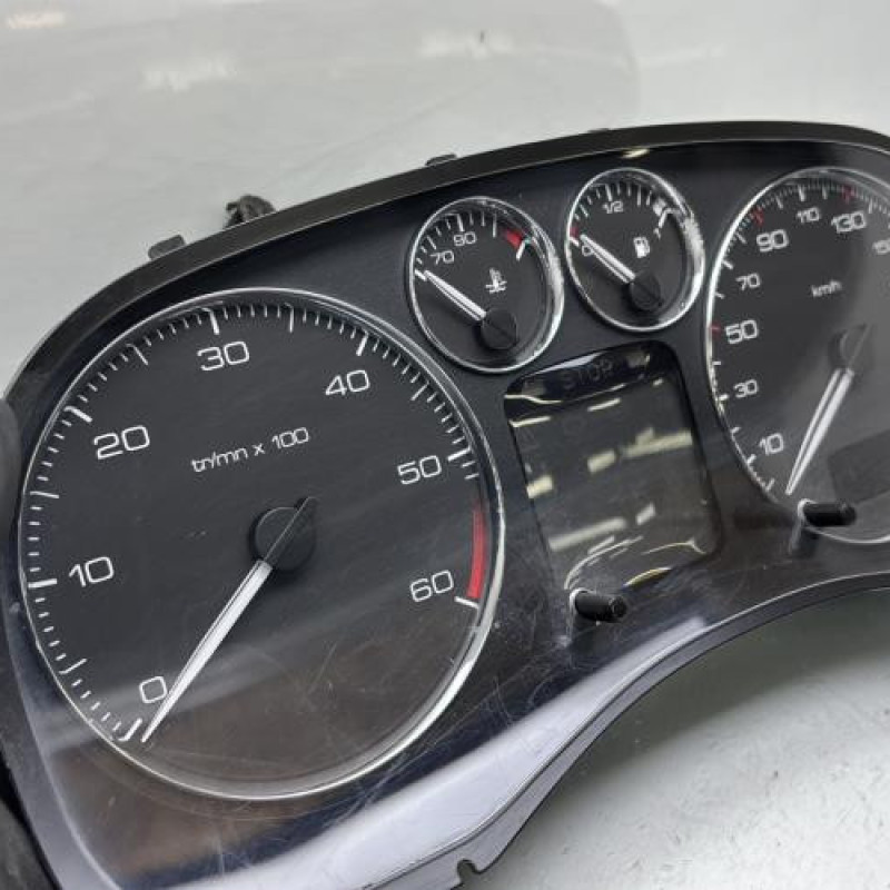 Compteur PEUGEOT 307 Photo n°2
