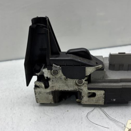 Serrure avant droit PEUGEOT 307