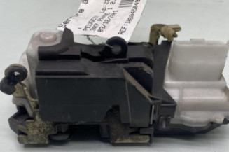 Serrure avant droit PEUGEOT 307