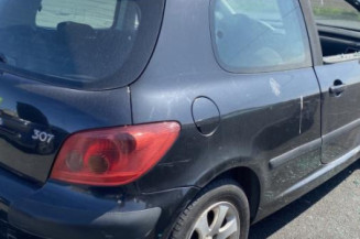 Serrure avant droit PEUGEOT 307