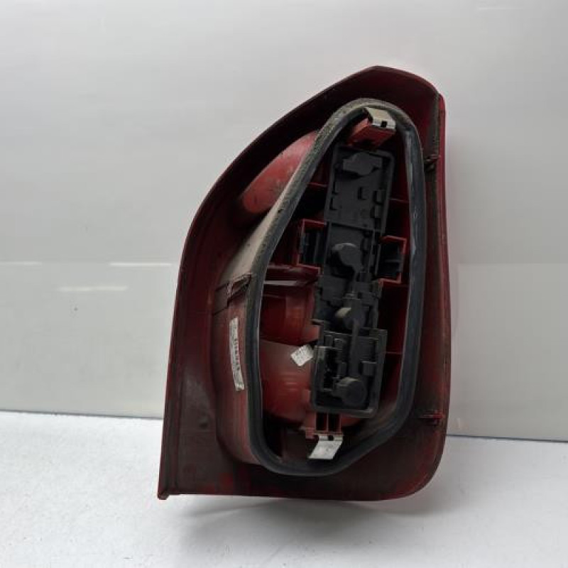 Feu arriere principal gauche (feux) CITROEN XSARA PICASSO Photo n°4