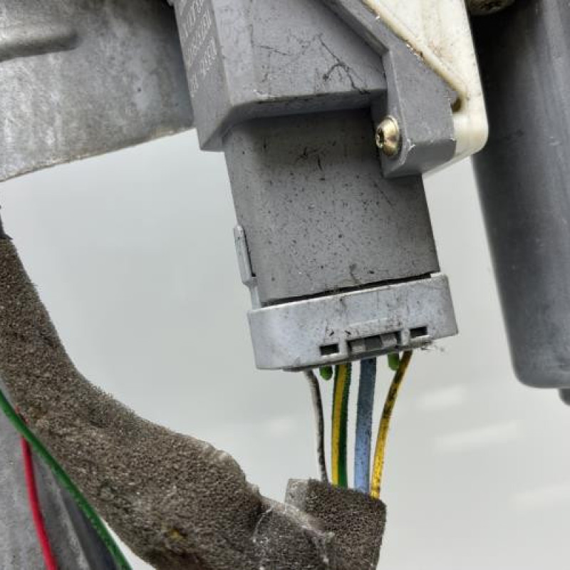 Leve vitre electrique avant gauche CITROEN XSARA PICASSO Photo n°5