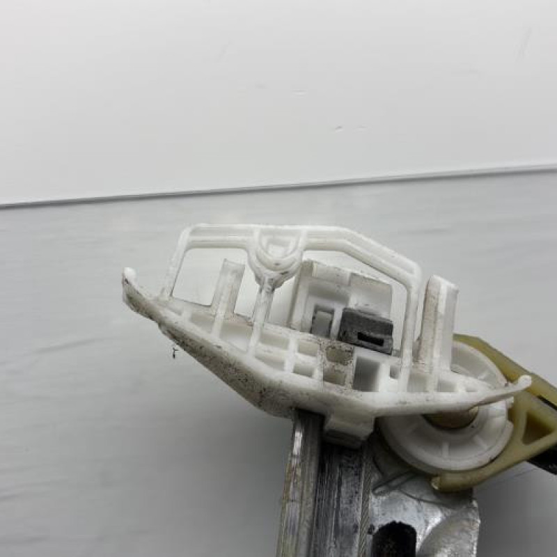 Leve vitre electrique avant gauche CITROEN XSARA PICASSO Photo n°8