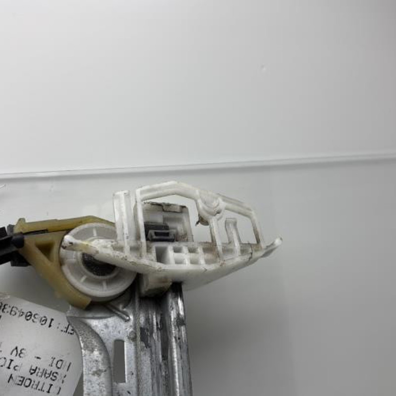 Leve vitre electrique avant gauche CITROEN XSARA PICASSO Photo n°9