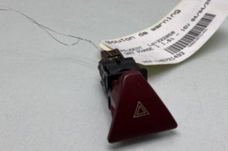 Bouton de warning PEUGEOT 307 Photo n°1