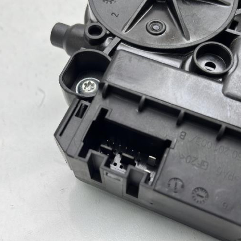 Leve vitre electrique avant gauche VOLKSWAGEN POLO 5 Photo n°4