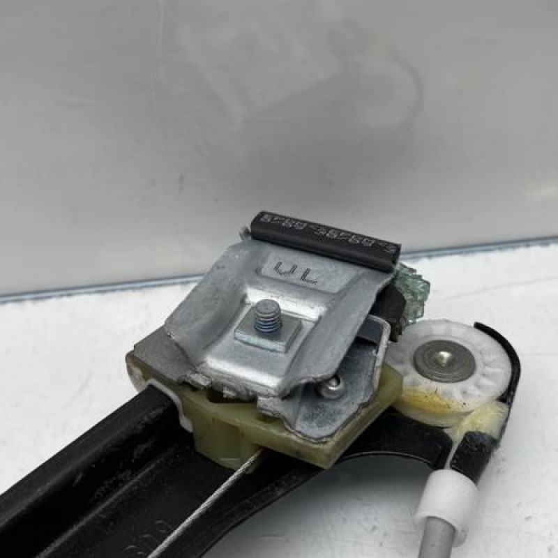 Leve vitre electrique avant gauche VOLKSWAGEN POLO 5 Photo n°9