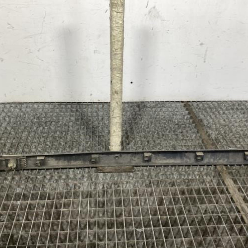 Baguette de porte avant droite RENAULT CLIO 3 Photo n°4