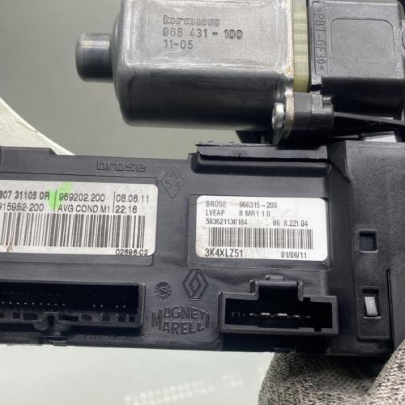 Leve vitre electrique avant gauche RENAULT SCENIC 3 Photo n°4