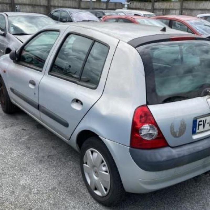 Pompe à carburant RENAULT CLIO 2 Photo n°8