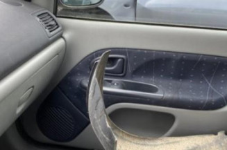 Pompe à carburant RENAULT CLIO 2