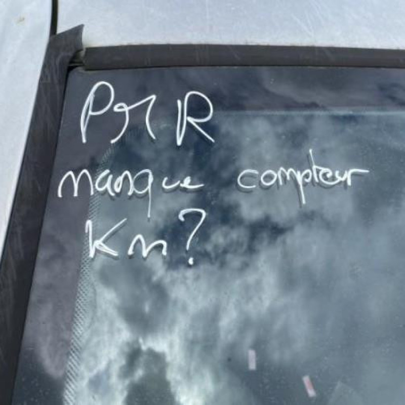 Pompe à carburant RENAULT CLIO 2 Photo n°20
