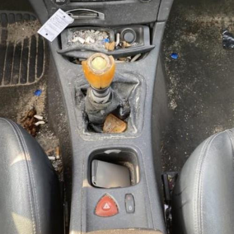Leve vitre electrique avant gauche RENAULT LAGUNA 2 Photo n°17