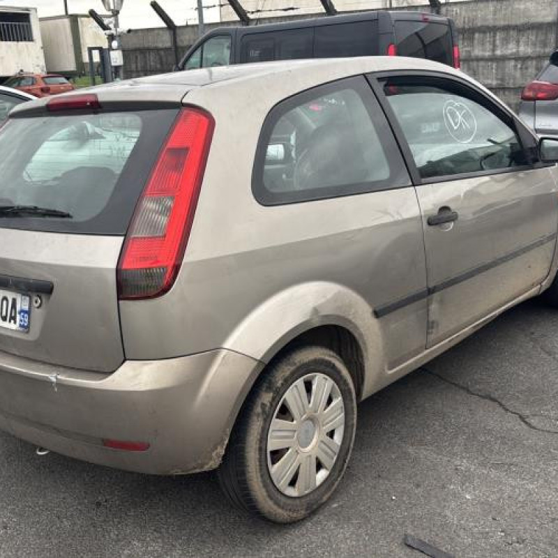 Feu arriere principal droit (feux) FORD FIESTA 5 Photo n°7