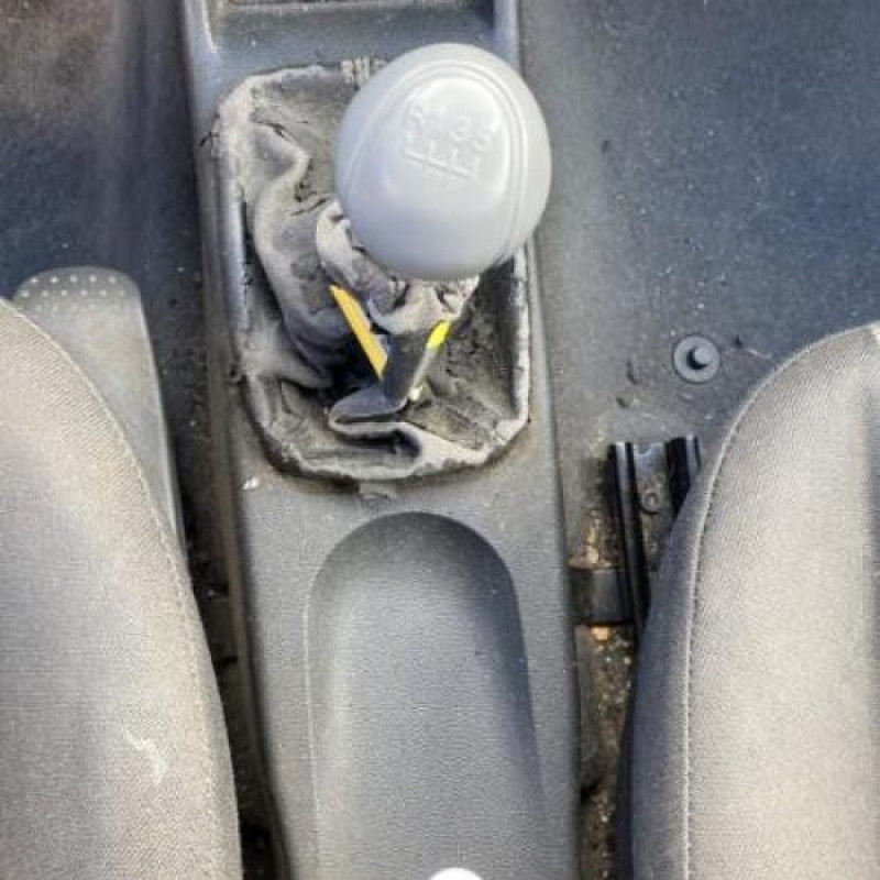 Bras essuie glace arriere OPEL CORSA C Photo n°15