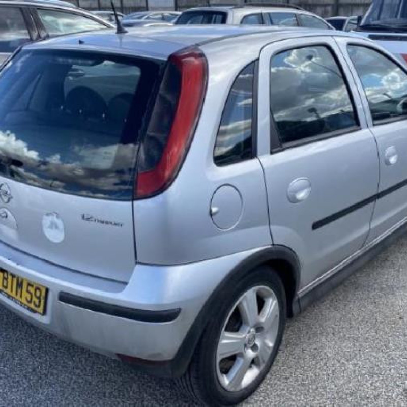 Bras essuie glace arriere OPEL CORSA C Photo n°16