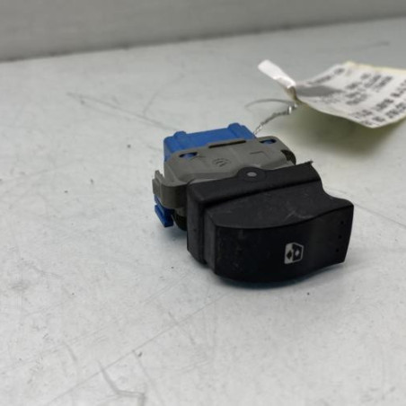 Interrupteur de leve vitre avant droit RENAULT MASTER 3 Photo n°1