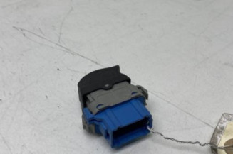 Interrupteur de leve vitre avant droit RENAULT MASTER 3