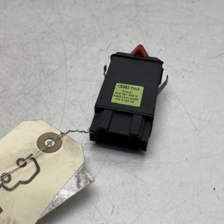 Bouton de warning AUDI A3 1