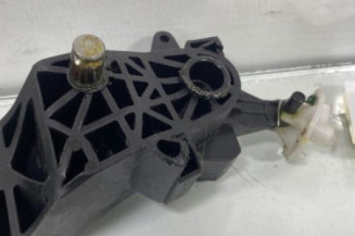 Pedale d'embrayage PEUGEOT 5008 1