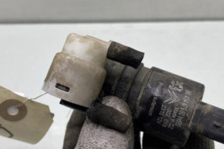 Pompe lave glace avant PEUGEOT 5008 1