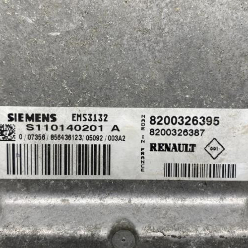 Calculateur moteur RENAULT CLIO 2 Photo n°2
