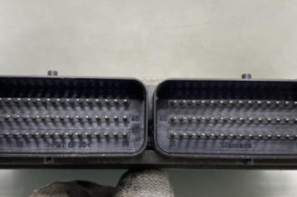 Calculateur moteur RENAULT CLIO 2