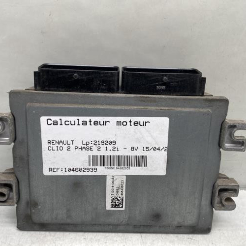 Calculateur moteur RENAULT CLIO 2 Photo n°4