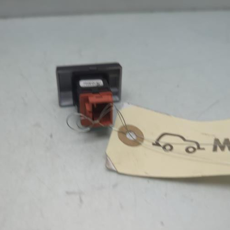 Bouton de warning OPEL VIVARO 3 Photo n°2