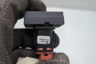 Bouton de warning OPEL VIVARO 3
