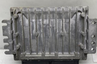 Calculateur moteur RENAULT MEGANE 1