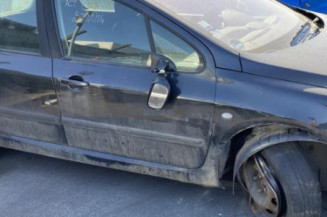 Serrure avant droit PEUGEOT 307
