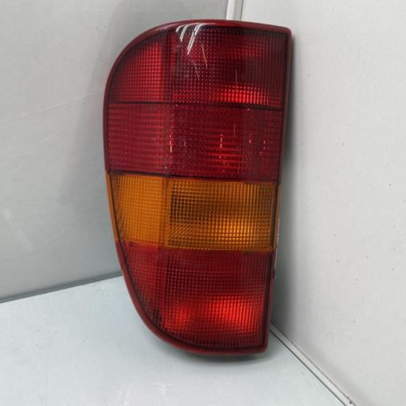 Feu arriere principal gauche (feux) VOLKSWAGEN CADDY 2 Photo n°1