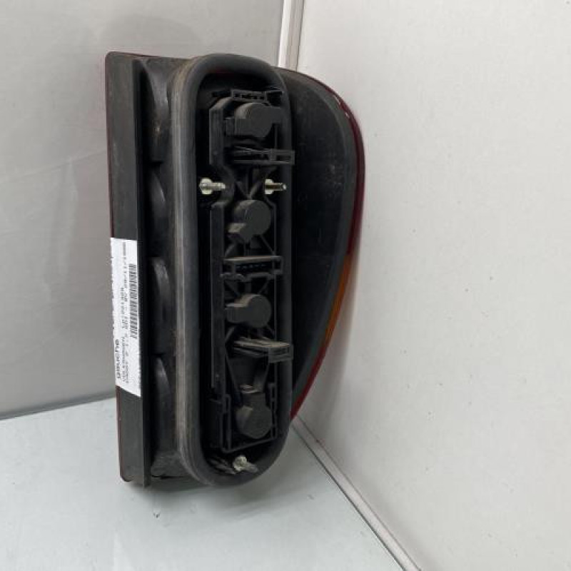Feu arriere principal gauche (feux) VOLKSWAGEN CADDY 2 Photo n°2
