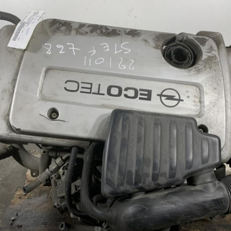 Moteur OPEL CORSA C Photo n°1