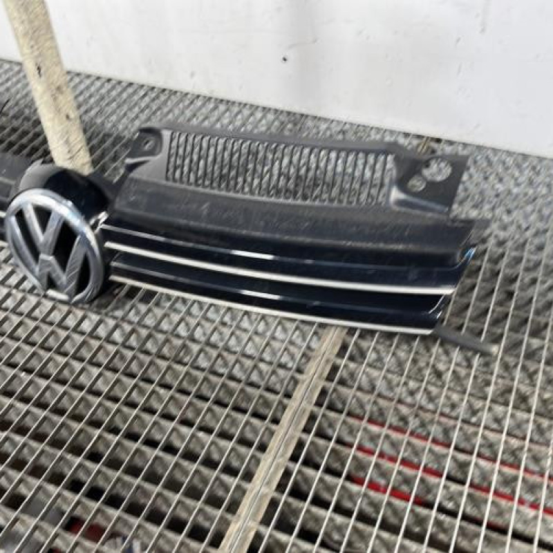 Calandre VOLKSWAGEN GOLF 6 Photo n°3