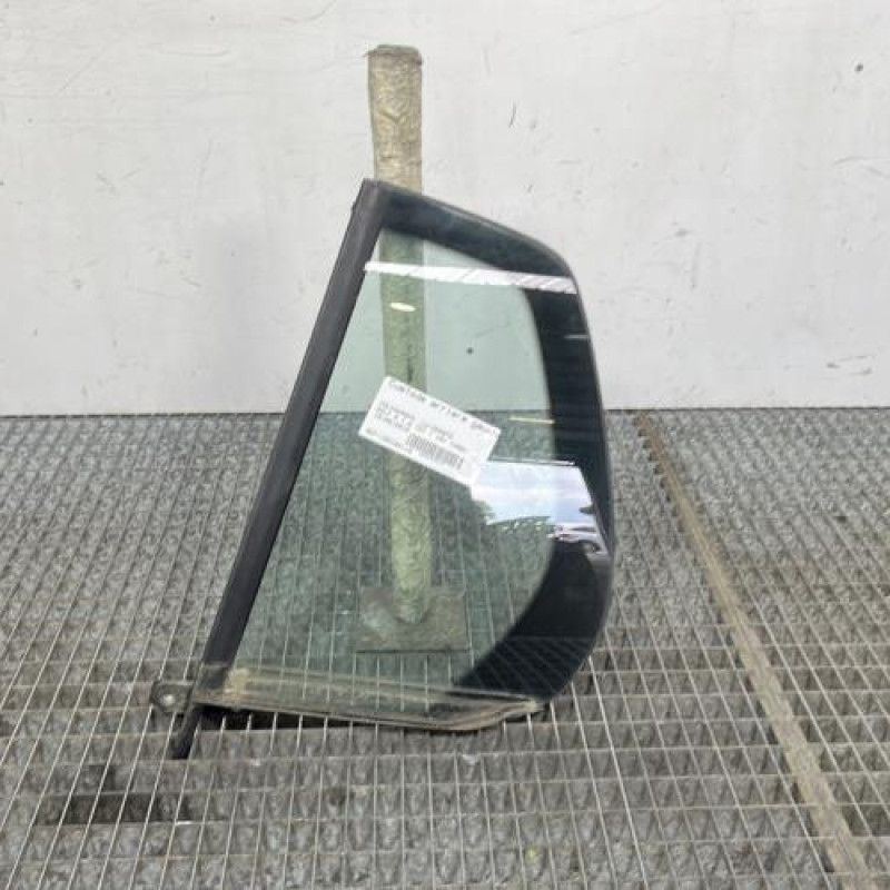 Custode arriere gauche (porte) VOLKSWAGEN GOLF 6 Photo n°1