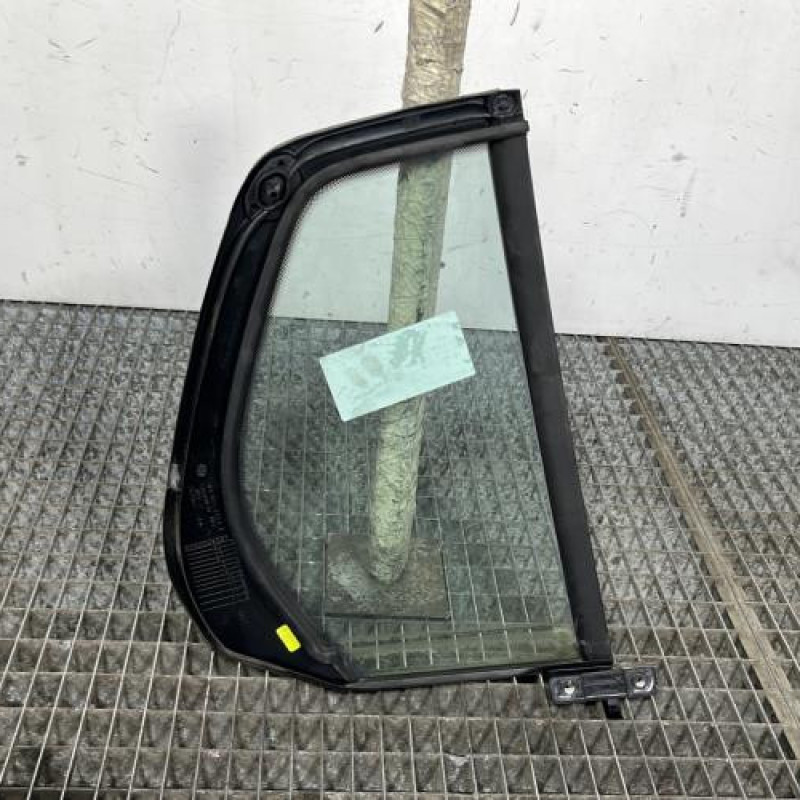 Custode arriere gauche (porte) VOLKSWAGEN GOLF 6 Photo n°4
