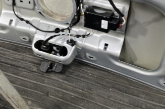 Malle/Hayon arriere VOLKSWAGEN GOLF 6