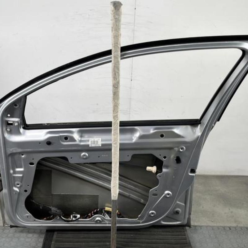 Porte avant droit VOLKSWAGEN GOLF 6 Photo n°6