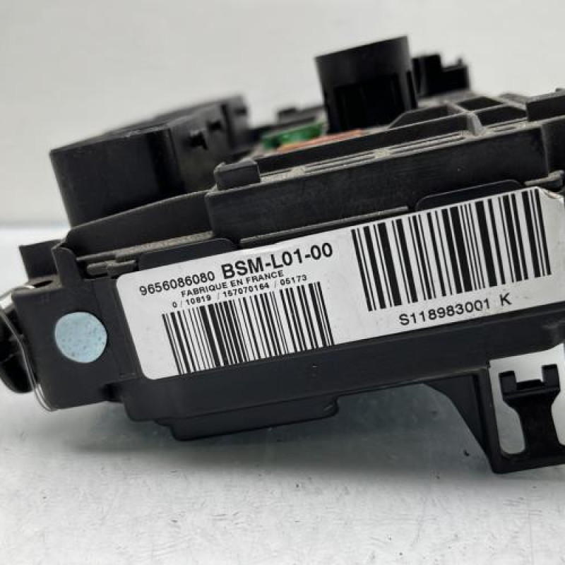 Boitier servitude moteur (BSM) PEUGEOT 407 Photo n°4