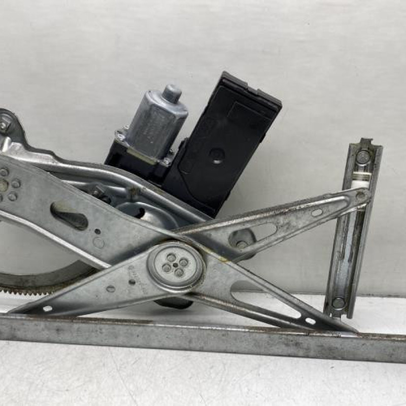 Leve vitre electrique avant gauche RENAULT MEGANE 3 Photo n°5