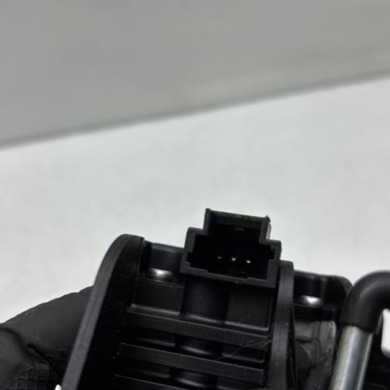 Moteur essuie glace arriere PEUGEOT 206 Photo n°5
