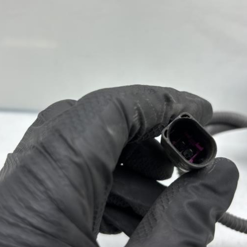 Fermeture de capot VOLKSWAGEN GOLF PLUS Photo n°3