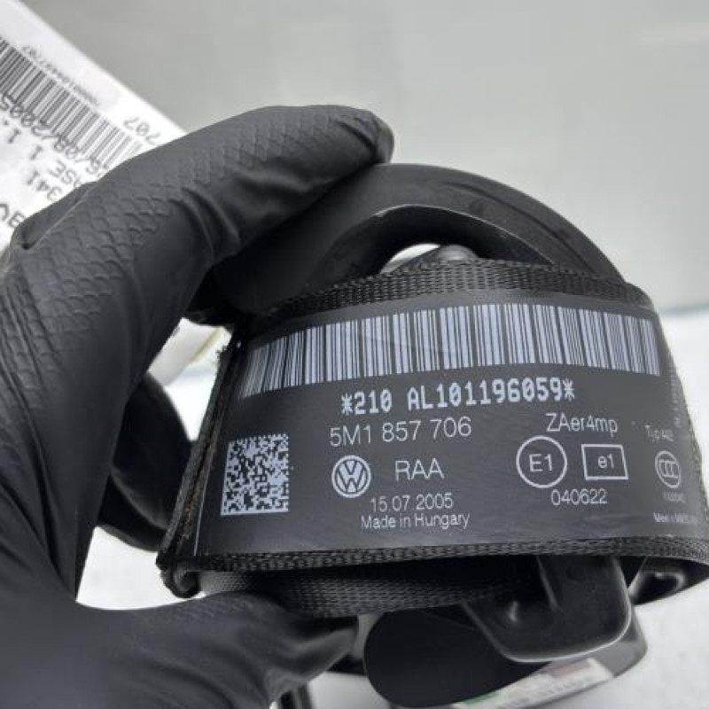 Pretensionneur de ceinture avant droit VOLKSWAGEN GOLF PLUS Photo n°5