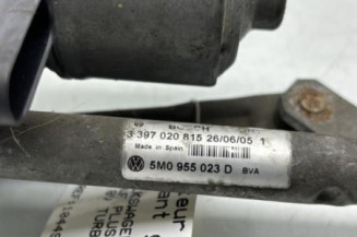 Moteur essuie glace avant gauche VOLKSWAGEN GOLF PLUS