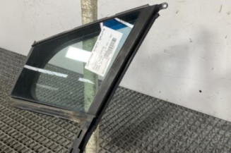 Custode avant gauche (porte) PEUGEOT 5008 1