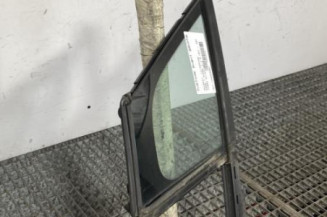 Custode avant gauche (porte) PEUGEOT 5008 1